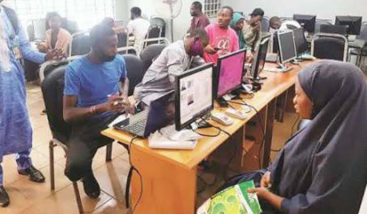 Lagos: Candidates spend long hours trying to register at UTME’s CBT centre